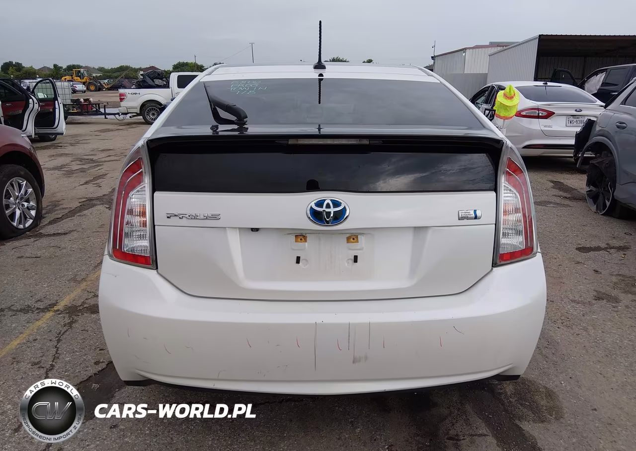 2014 Toyota Prius Four VIN:JTDKN3DU1E1751893 - 16