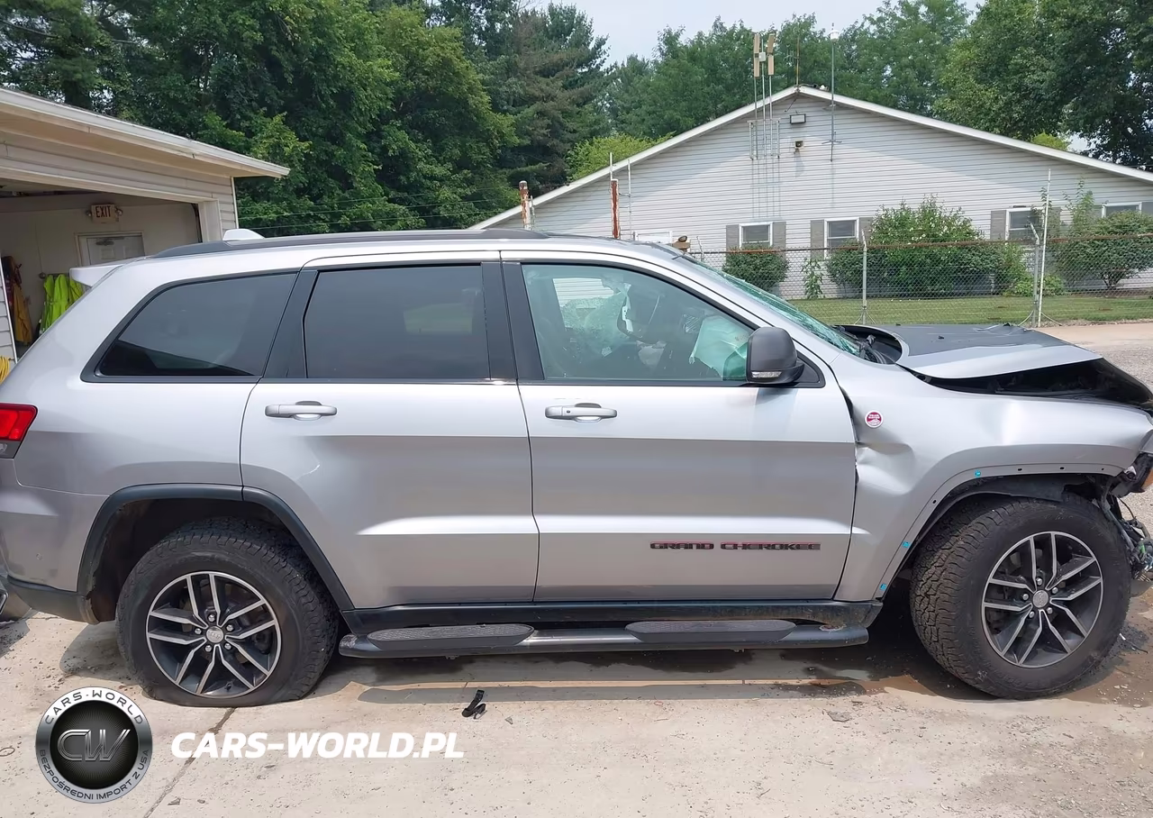 2017 Jeep Grand Cherokee Trailhawk VIN:1C4RJFLG6HC667715 - 13
