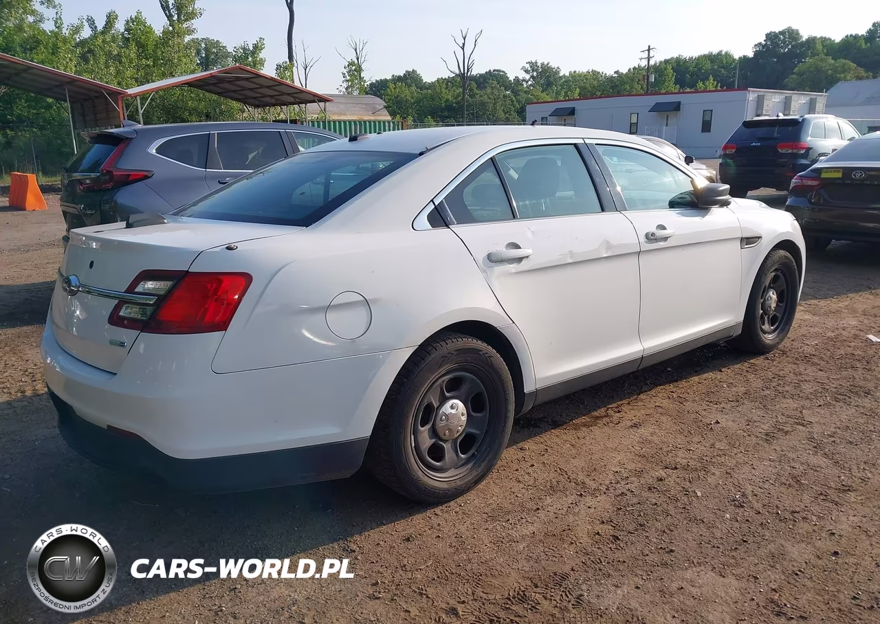 2017 Ford Police Interceptor VIN:1FAHP2MK0HG130178 - 4