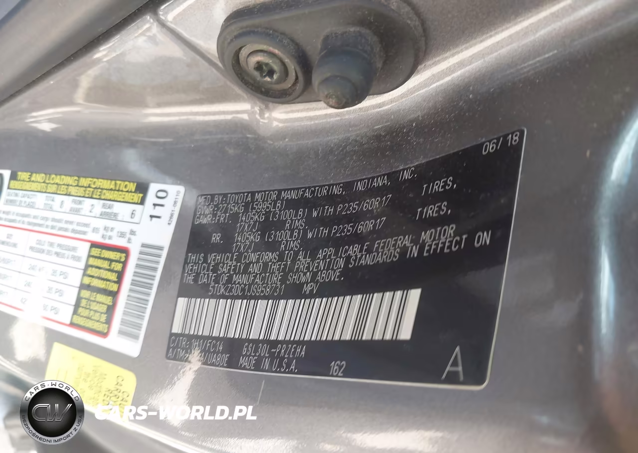 2018 Toyota Sienna Le 8 Passenger VIN:5TDKZ3DC1JS958731 - 9