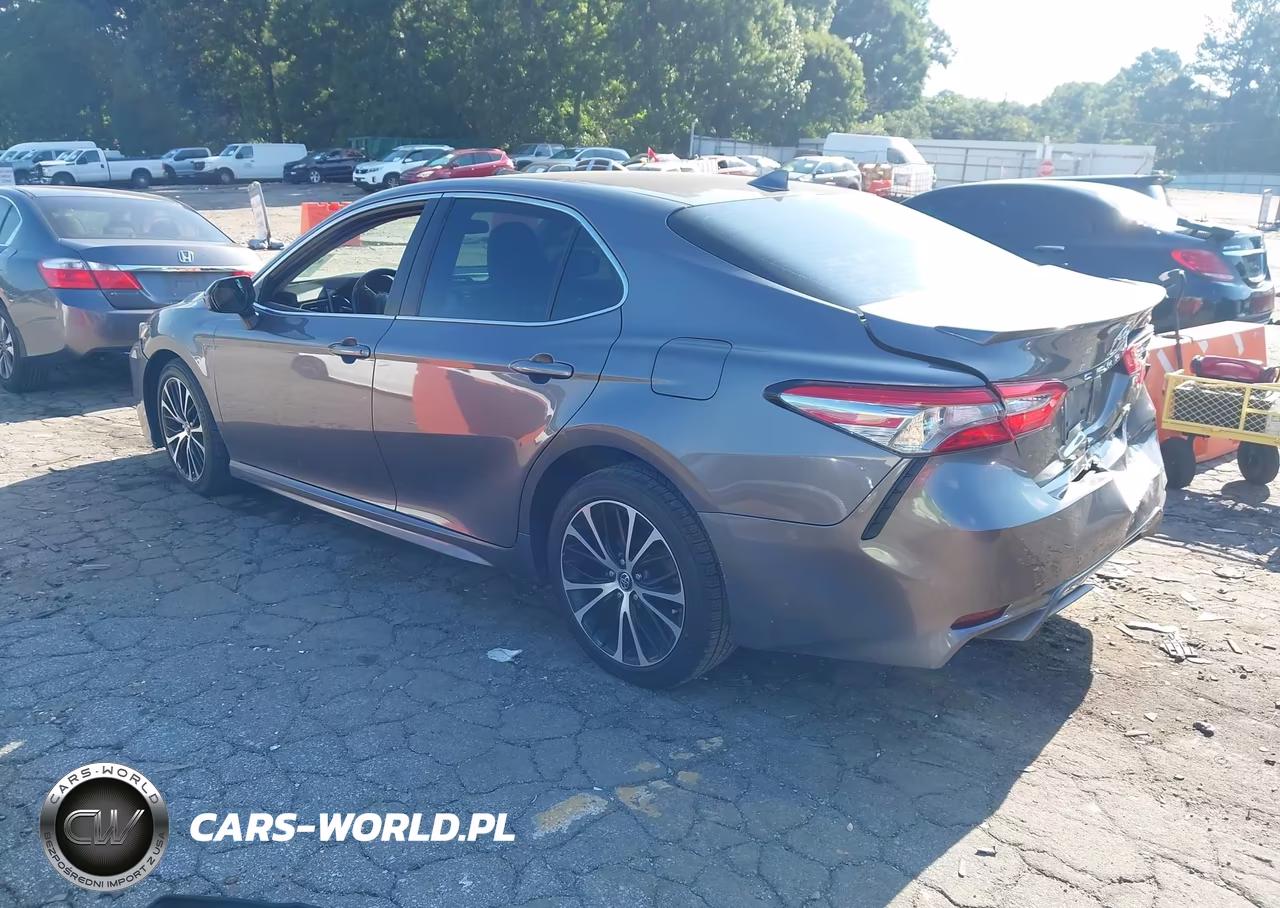 2019 Toyota Camry Se VIN:4T1B11HK4KU697987 - 3