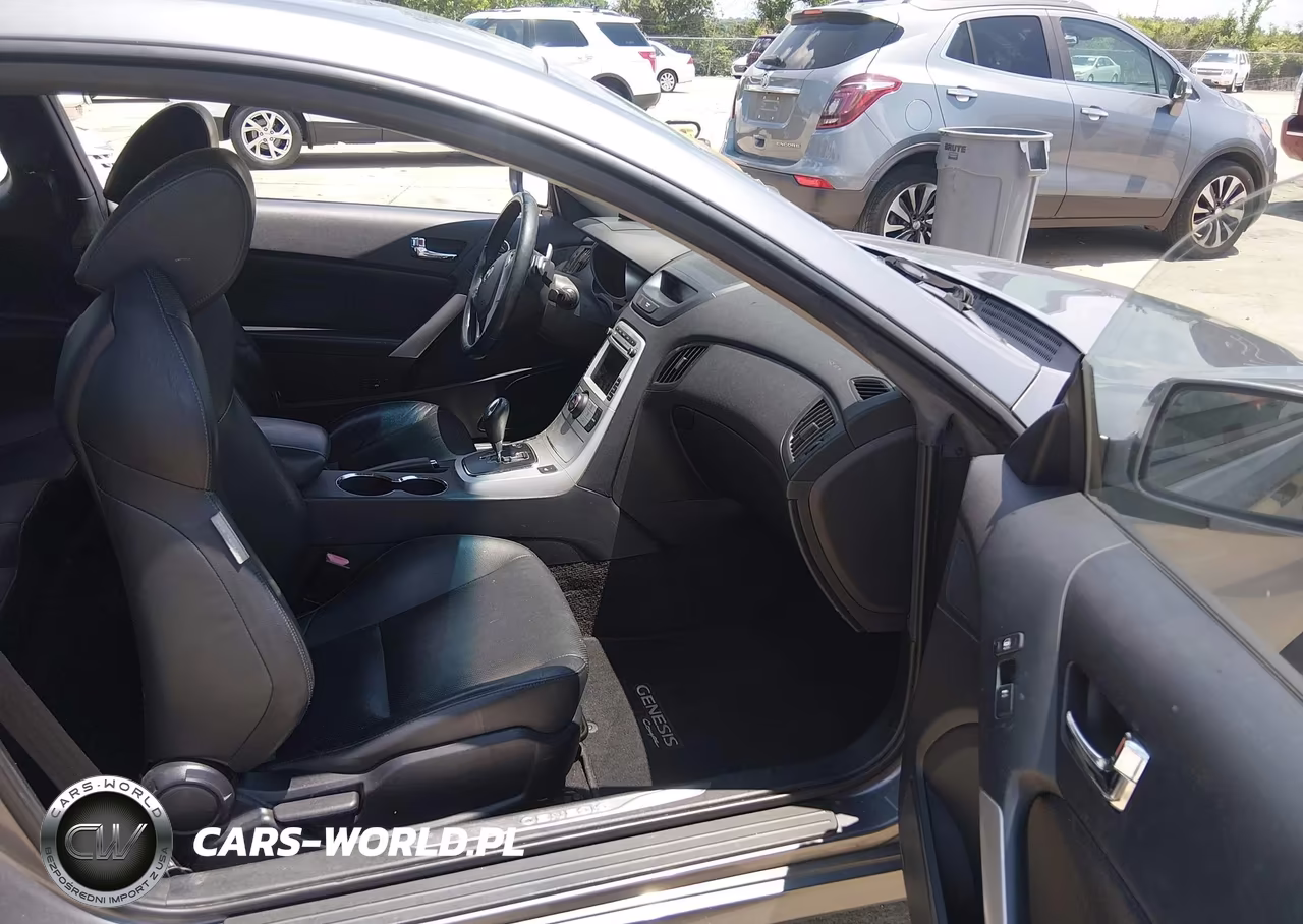 2010 Hyundai Genesis 3.8 Track VIN:KMHHU6KH3AU024070 - 5