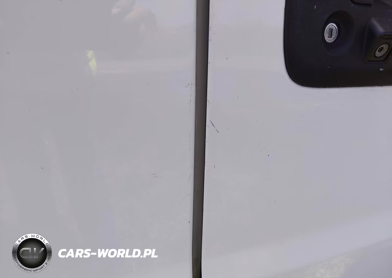 2018 Chevrolet Express 2500 Work Van VIN:1GCWGAFG2J1276241 - 12