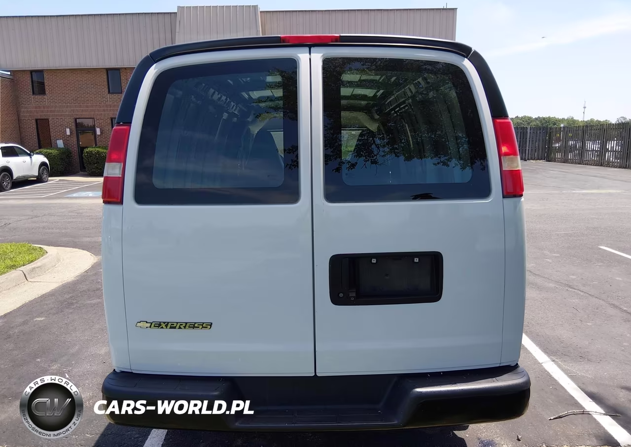 2018 Chevrolet Express 2500 Work Van VIN:1GCWGAFG2J1276241 - 19