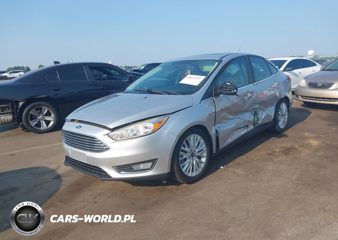 2017 Ford Focus Titanium VIN:1FADP3J21HL238860 - 2