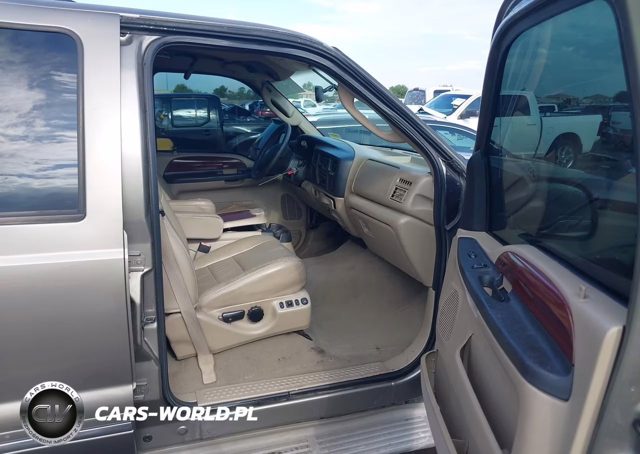 2005 Ford Excursion Limited VIN:1FMNU42L15EC66318 - 5