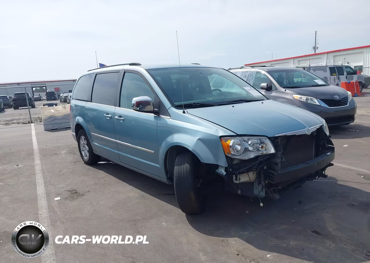 2010 Chrysler Town & Country Touring