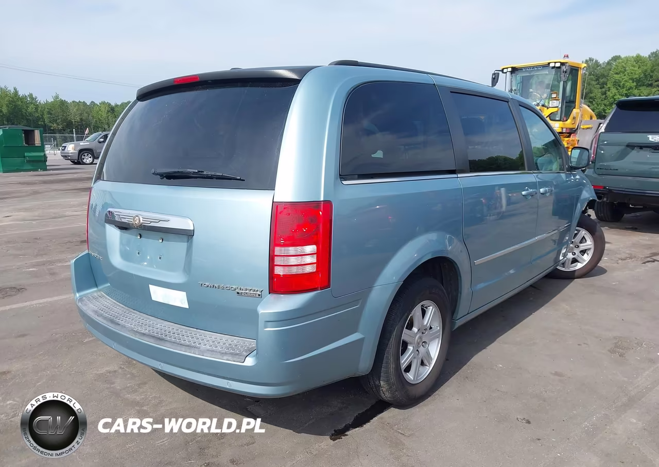 2010 Chrysler Town & Country Touring VIN:2A4RR5D1XAR414790 - 4