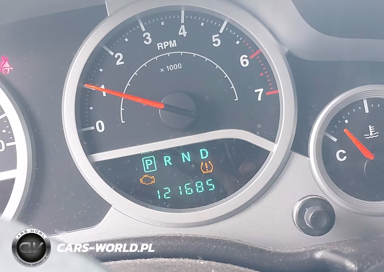 2009 Jeep Wrangler Unlimited Sahara VIN:1J4GA59199L703817 - 7