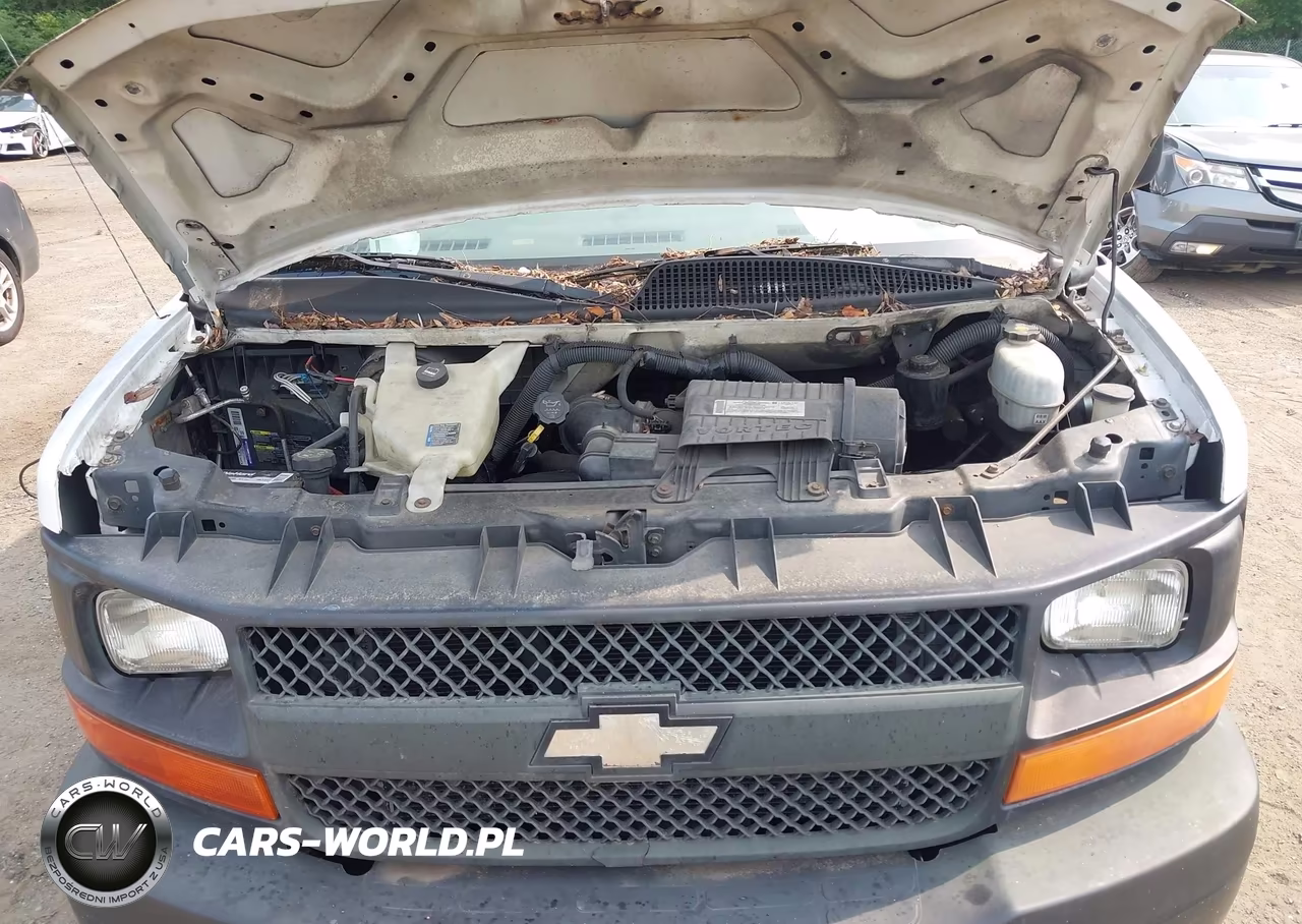 2008 Chevrolet Express Work Van VIN:1GCGG25C581183619 - 10