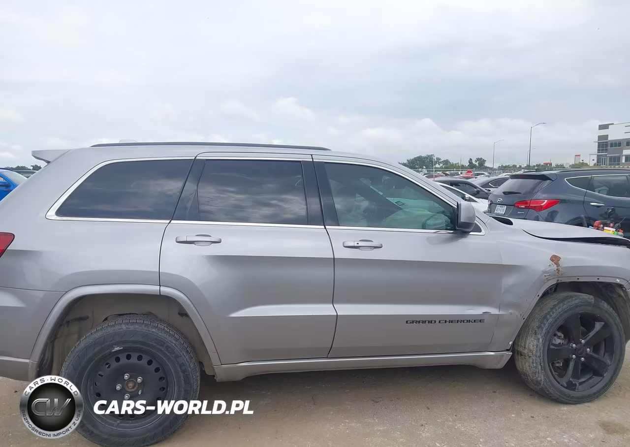 2015 Jeep Grand Cherokee Altitude VIN:1C4RJFAG4FC142538 - 13