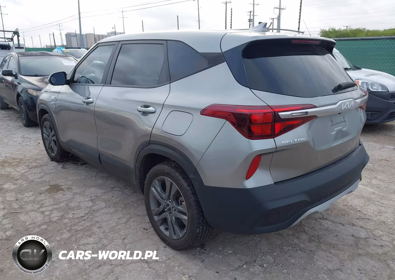 2023 Kia Seltos Lx VIN:KNDEPCAA6P7421457 - 3