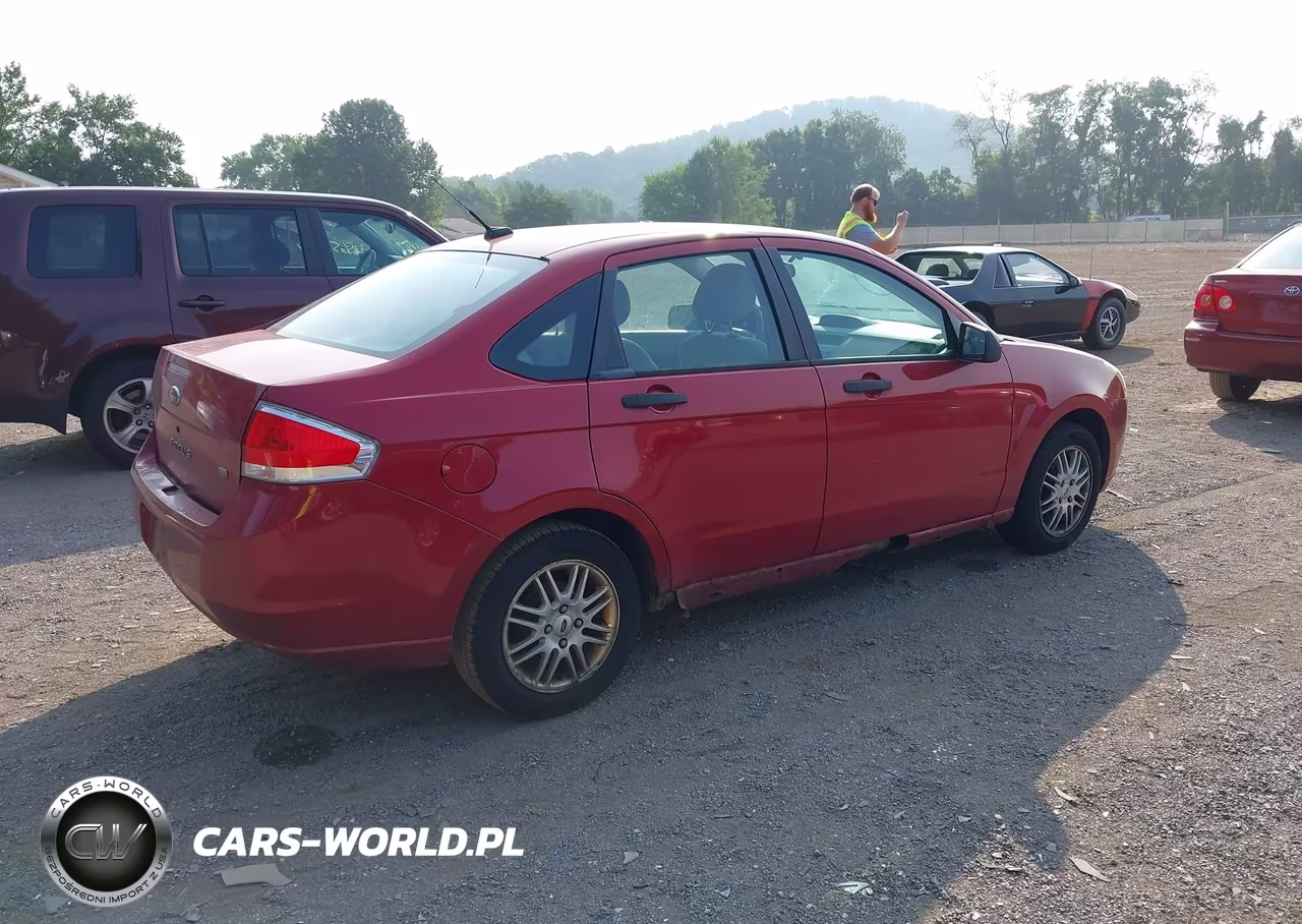 2009 Ford Focus Se VIN:1FAHP35N39W248165 - 4