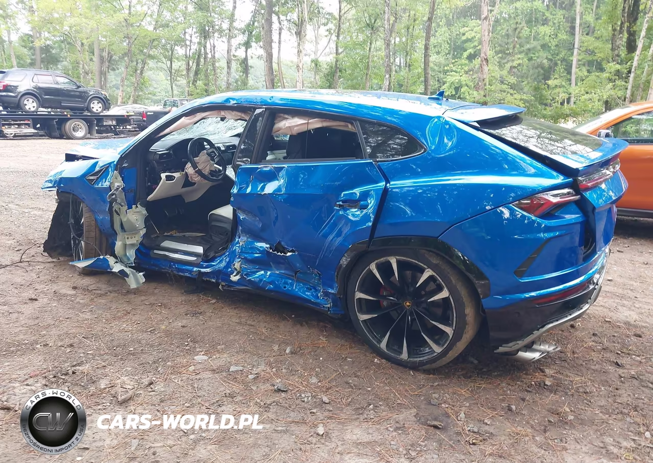 2020 Lamborghini Urus VIN:ZPBUA1ZL2LLA07402 - 3