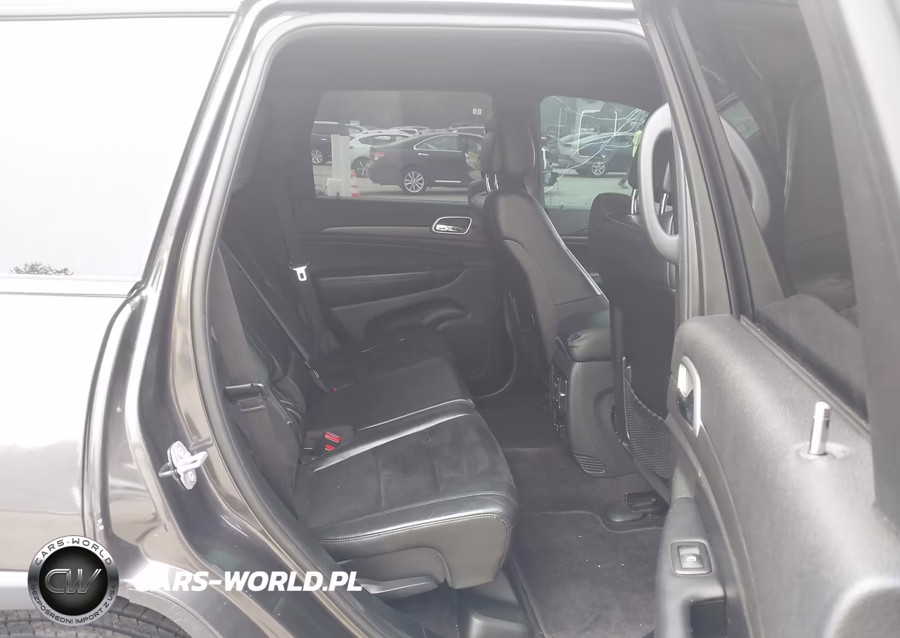 2017 Jeep Grand Cherokee Altitude VIN:1C4RJFAG6HC760138 - 8