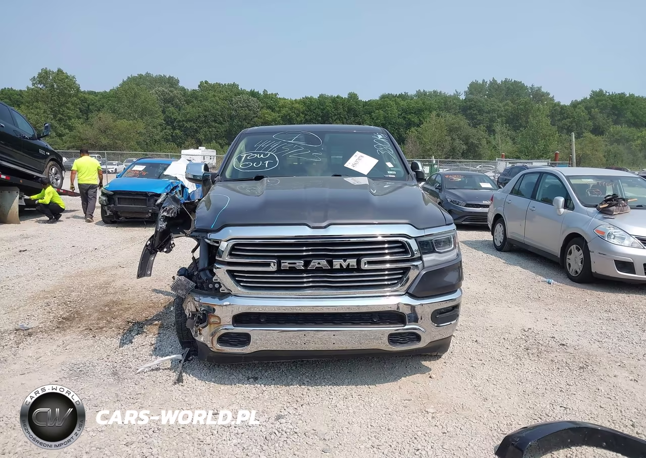 2020 Ram 1500 Laramie 4X4 5'7 Box VIN:1C6SRFJTXLN380148 - 12