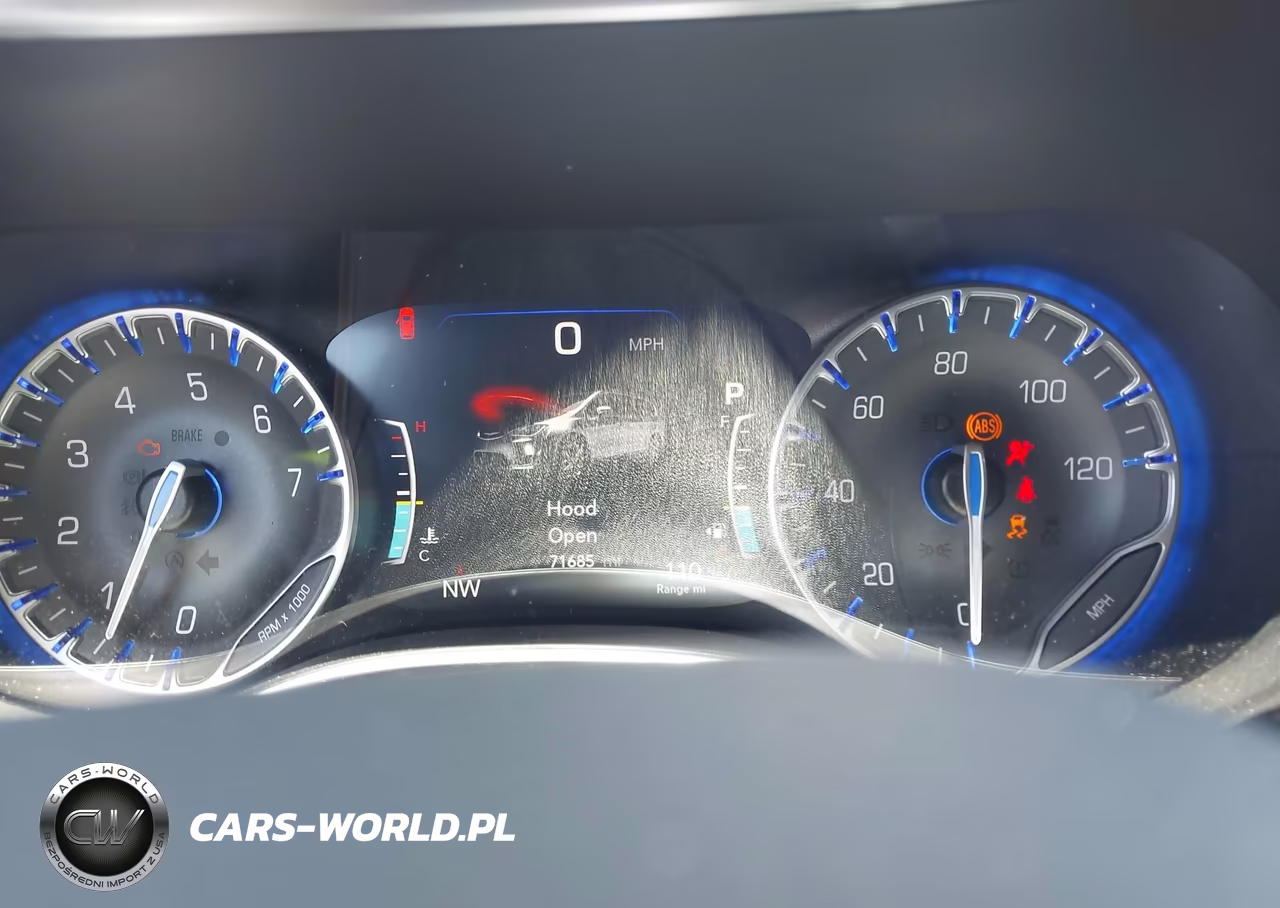 2018 Chrysler Pacifica Touring L Plus VIN:2C4RC1EG7JR293090 - 7