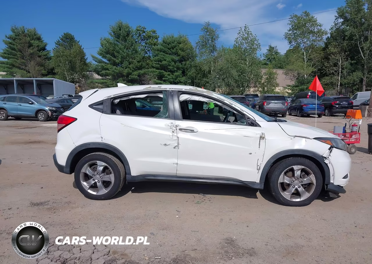 2018 Honda Hr-V Lx VIN:3CZRU6H31JM713897 - 13