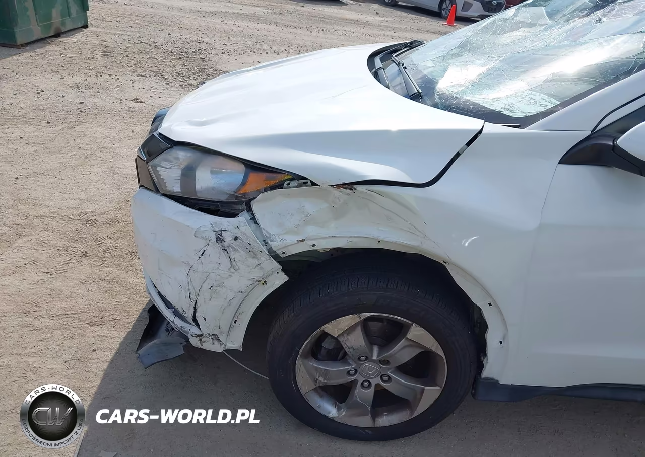 2018 Honda Hr-V Lx VIN:3CZRU6H31JM713897 - 6