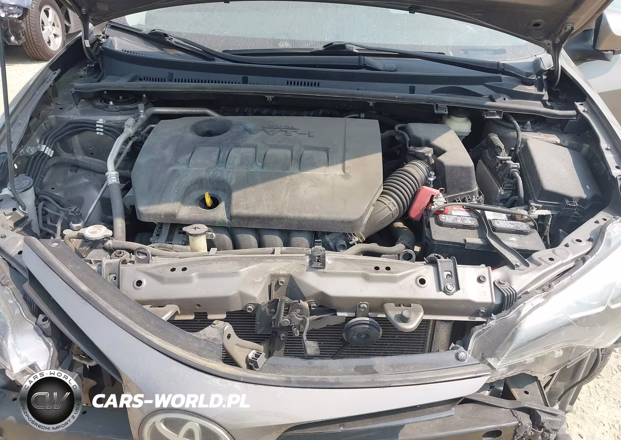 2018 Toyota Corolla Se VIN:5YFBURHE2JP758382 - 10