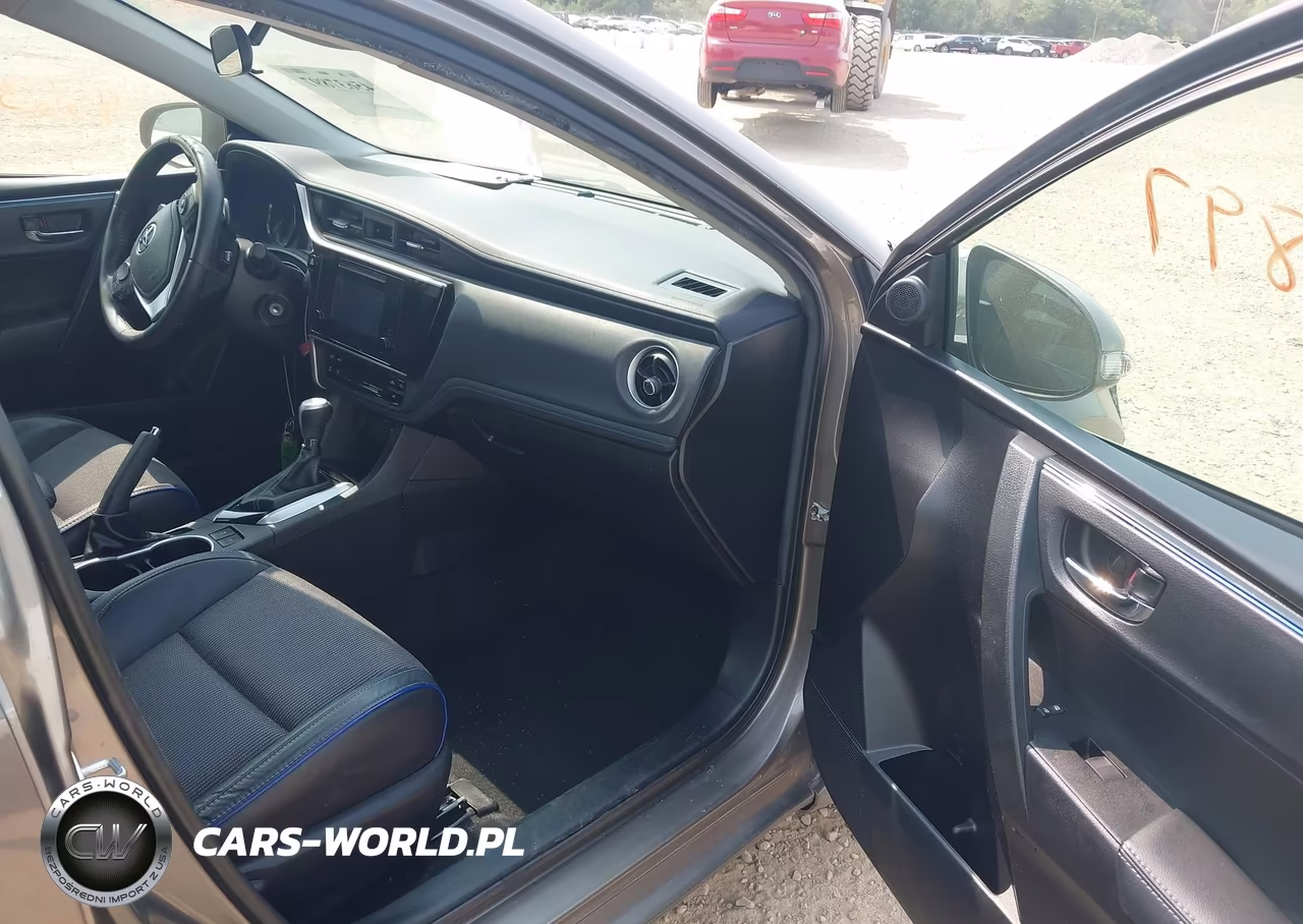 2018 Toyota Corolla Se VIN:5YFBURHE2JP758382 - 5