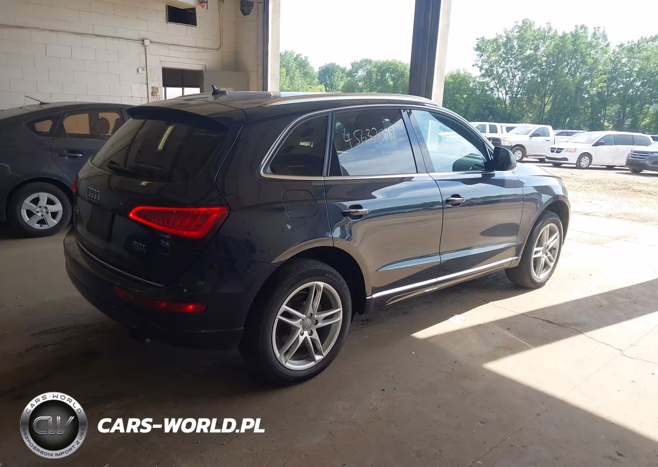 2017 Audi Q5 2.0T Premium VIN:WA1L2AFP6HA090689 - 4