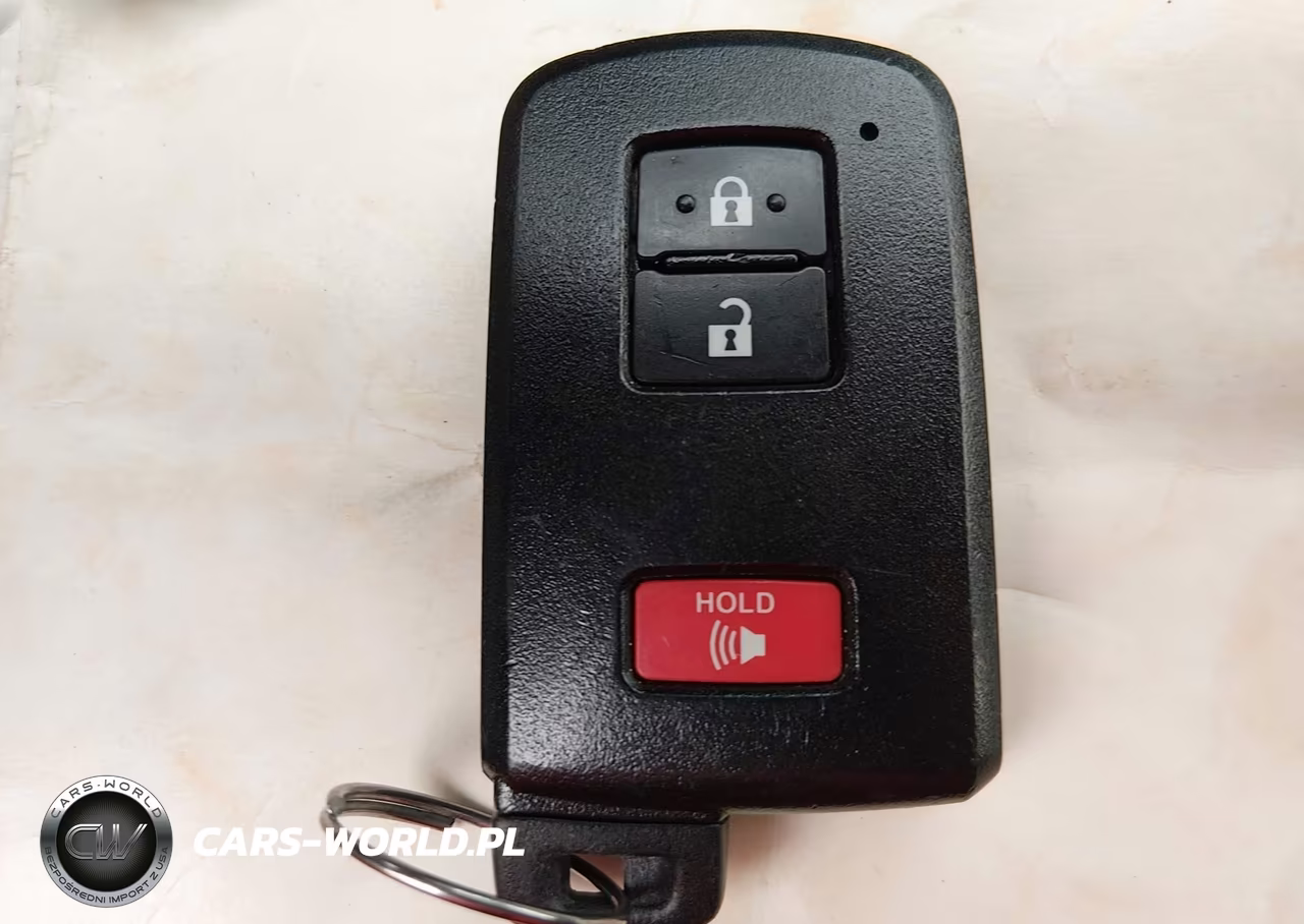 2016 Toyota Prius C Three VIN:JTDKDTB36G1127636 - 11