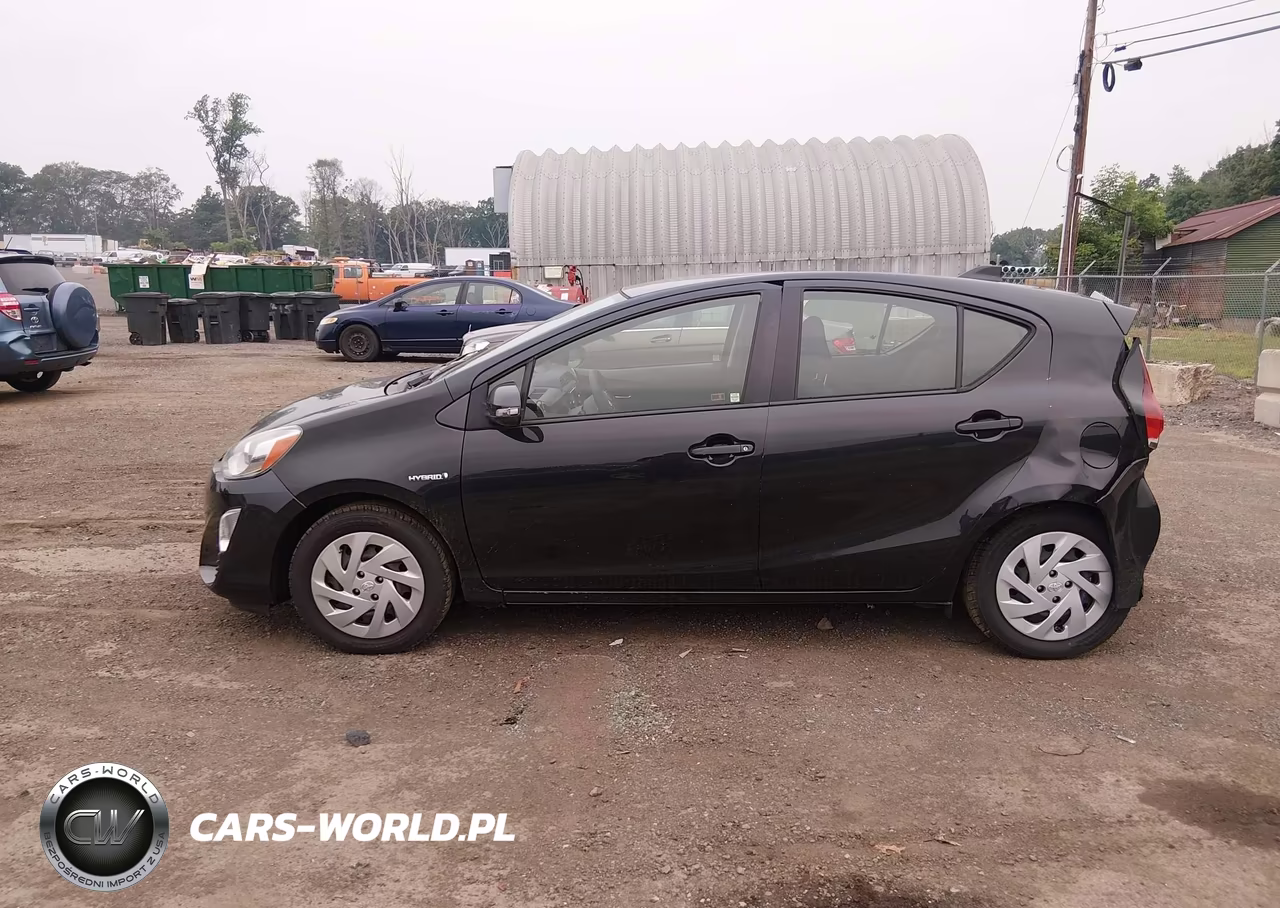 2016 Toyota Prius C Three VIN:JTDKDTB36G1127636 - 15