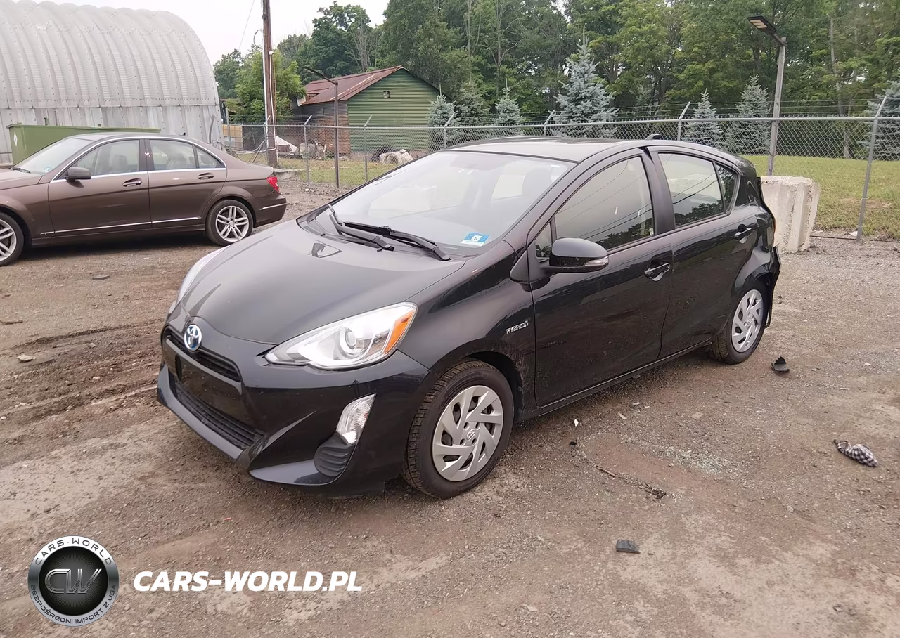 2016 Toyota Prius C Three VIN:JTDKDTB36G1127636 - 2
