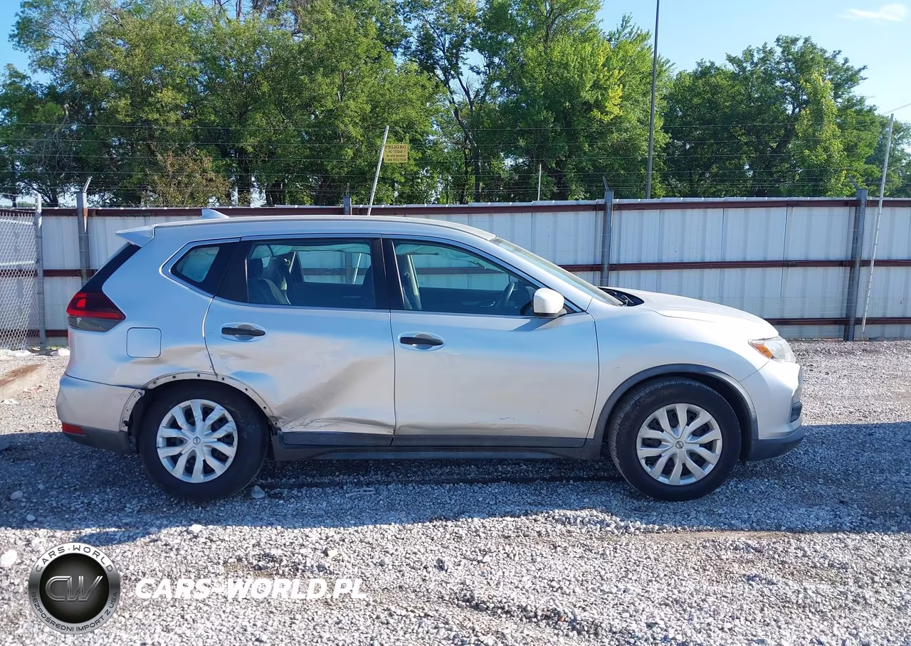 2018 Nissan Rogue S VIN:KNMAT2MT7JP537842 - 13