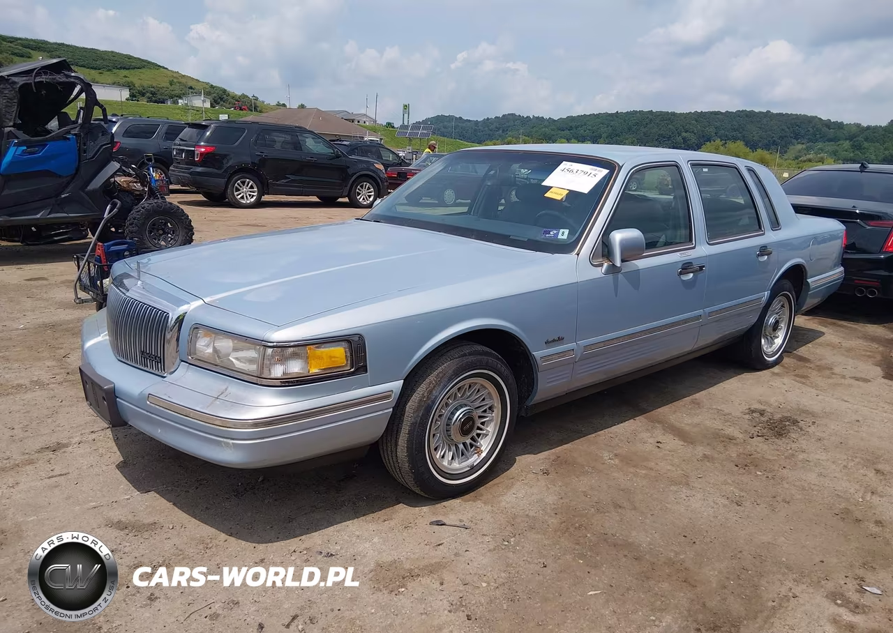 1997 Lincoln Town Car Executive VIN:1LNLM81W0VY606180 - 2