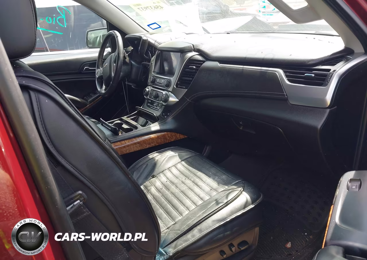 2019 Chevrolet Tahoe Premier VIN:1GNSCCKC6KR167963 - 5