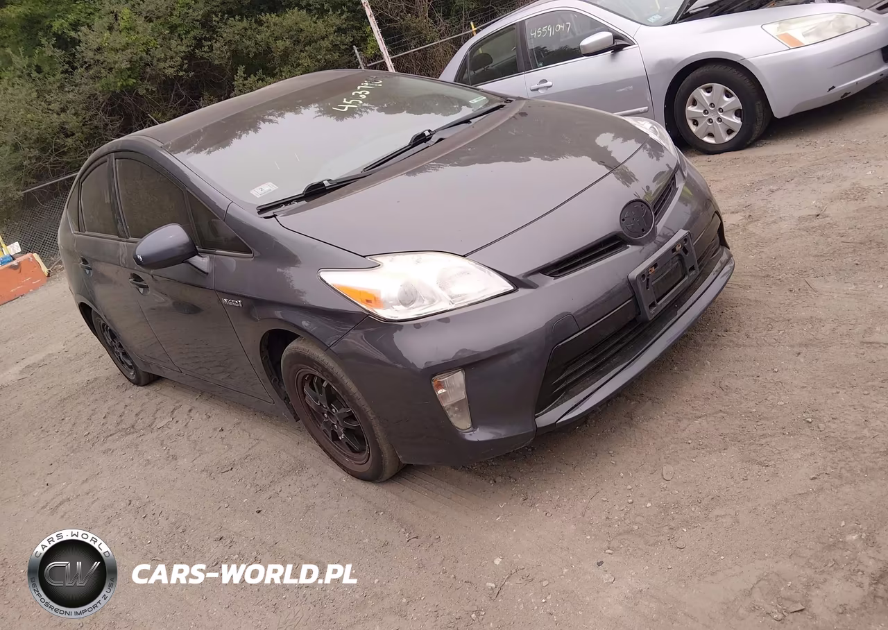 2015 Toyota Prius Two VIN:JTDKN3DU3F1973112 - 1