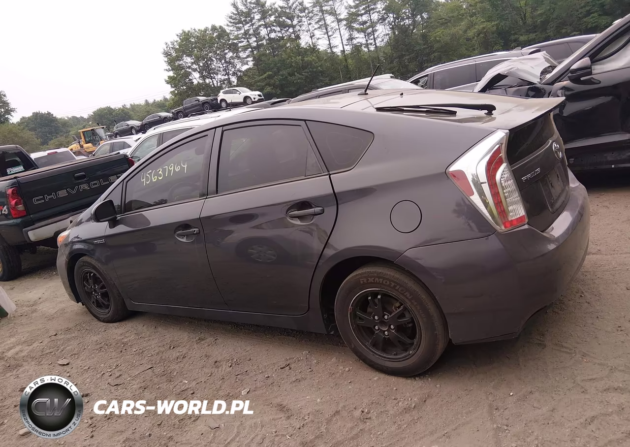 2015 Toyota Prius Two VIN:JTDKN3DU3F1973112 - 14