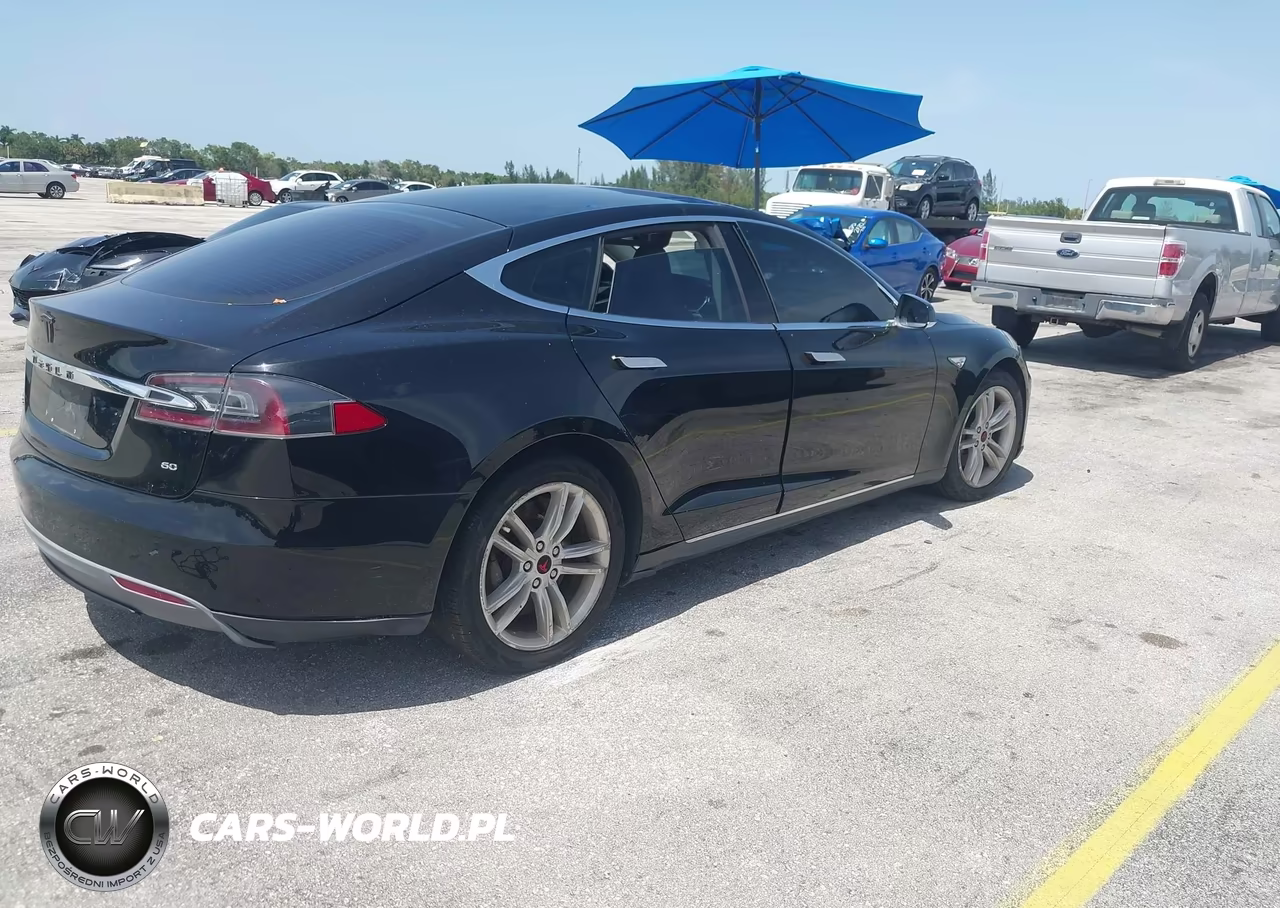 2013 Tesla Model S VIN:5YJSA1CG3DFP24860 - 4