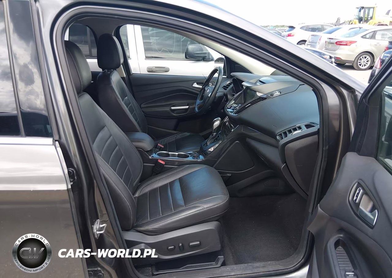 2016 Ford Escape Titanium VIN:1FMCU0JX2GUA64679 - 5