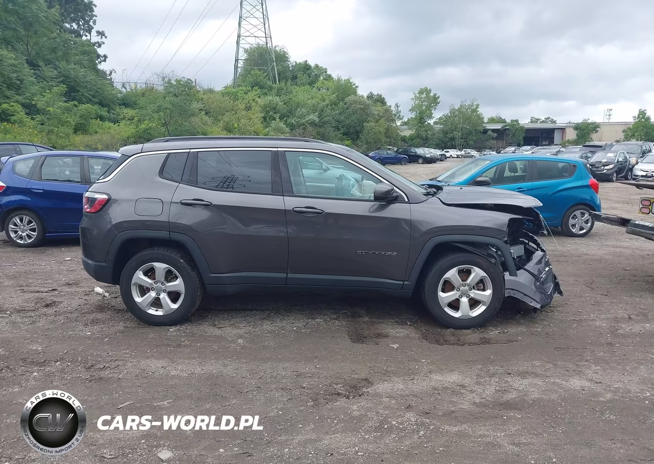 2019 Jeep Compass Latitude 4X4 VIN:3C4NJDBB2KT712136 - 13
