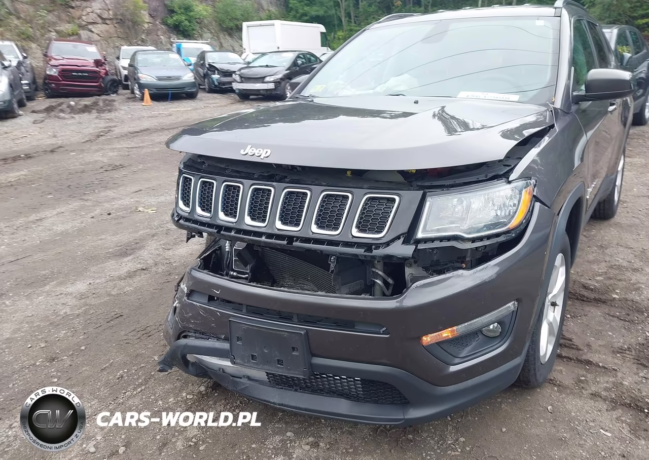 2019 Jeep Compass Latitude 4X4 VIN:3C4NJDBB2KT712136 - 6