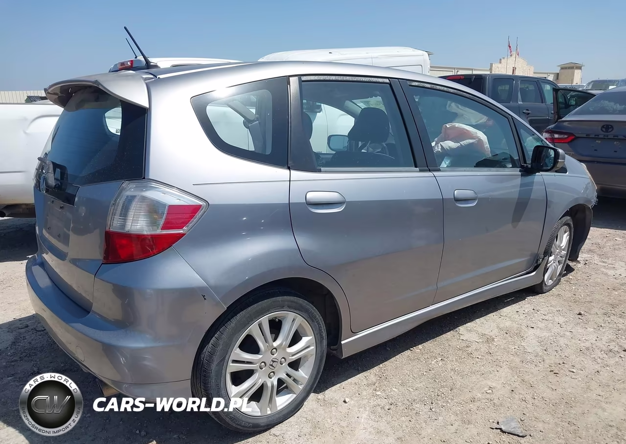 2009 Honda Fit Sport VIN:JHMGE88459S045683 - 4