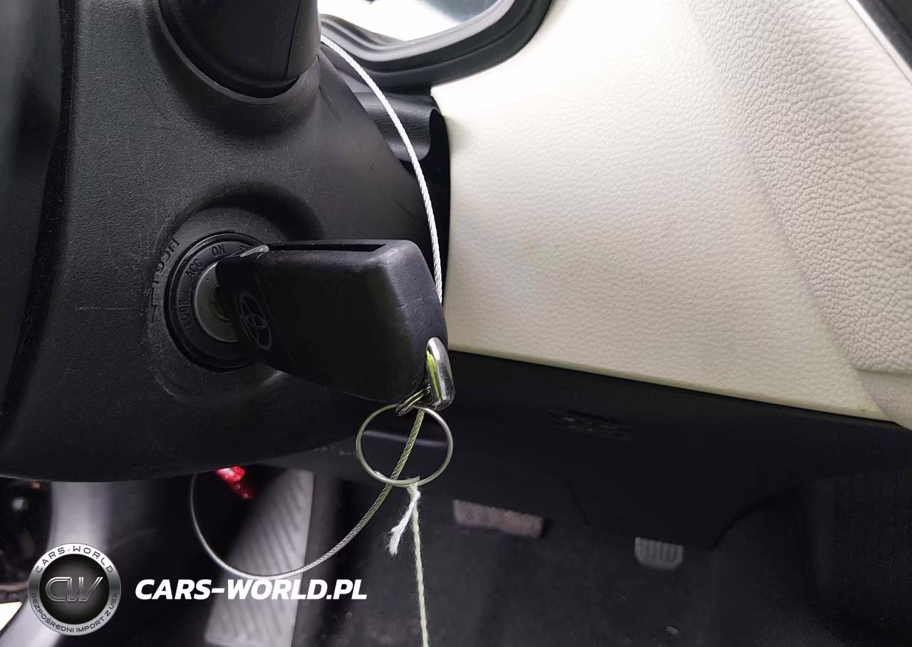 2020 Toyota Corolla Le VIN:5YFEPRAE2LP122322 - 11