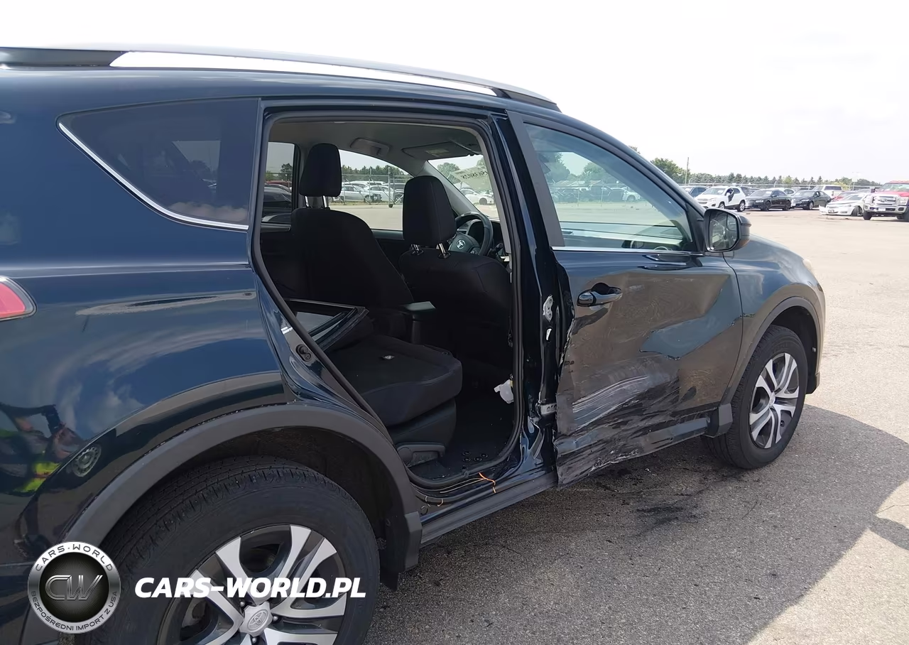 2017 Toyota Rav4 Le VIN:2T3BFREV9HW660089 - 6