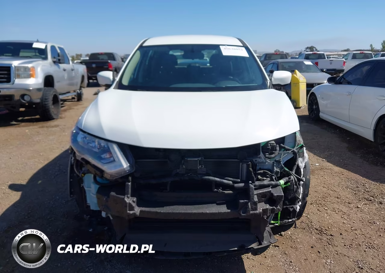 2018 Nissan Rogue S VIN:KNMAT2MT6JP558455 - 13