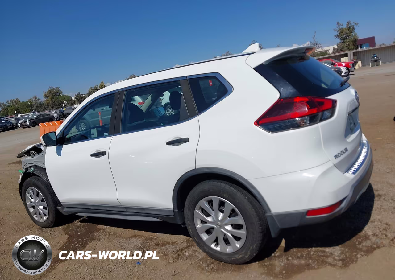 2018 Nissan Rogue S VIN:KNMAT2MT6JP558455 - 15