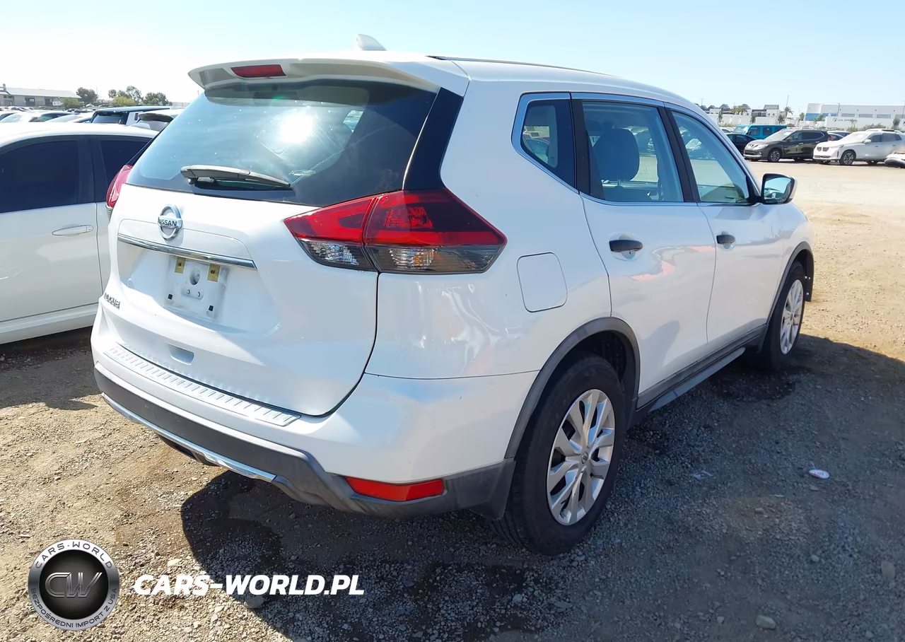 2018 Nissan Rogue S VIN:KNMAT2MT6JP558455 - 4