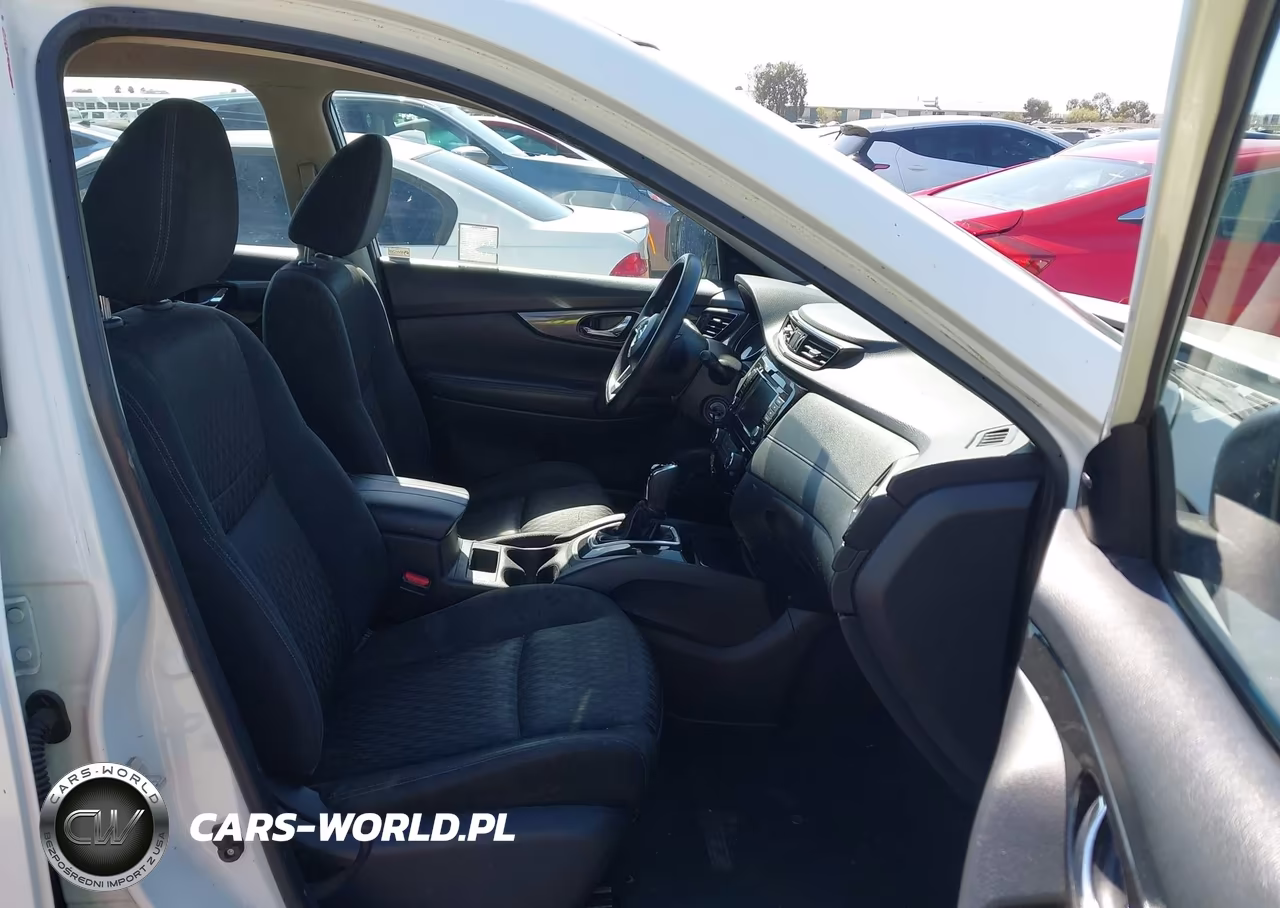 2018 Nissan Rogue S VIN:KNMAT2MT6JP558455 - 5