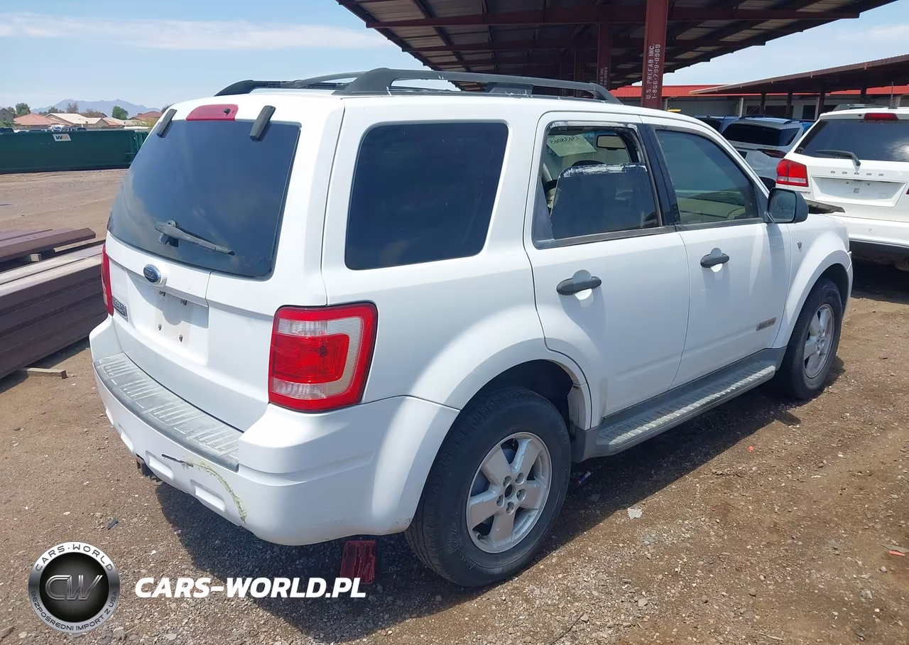 2008 Ford Escape Xlt VIN:1FMCU03118KB91977 - 4