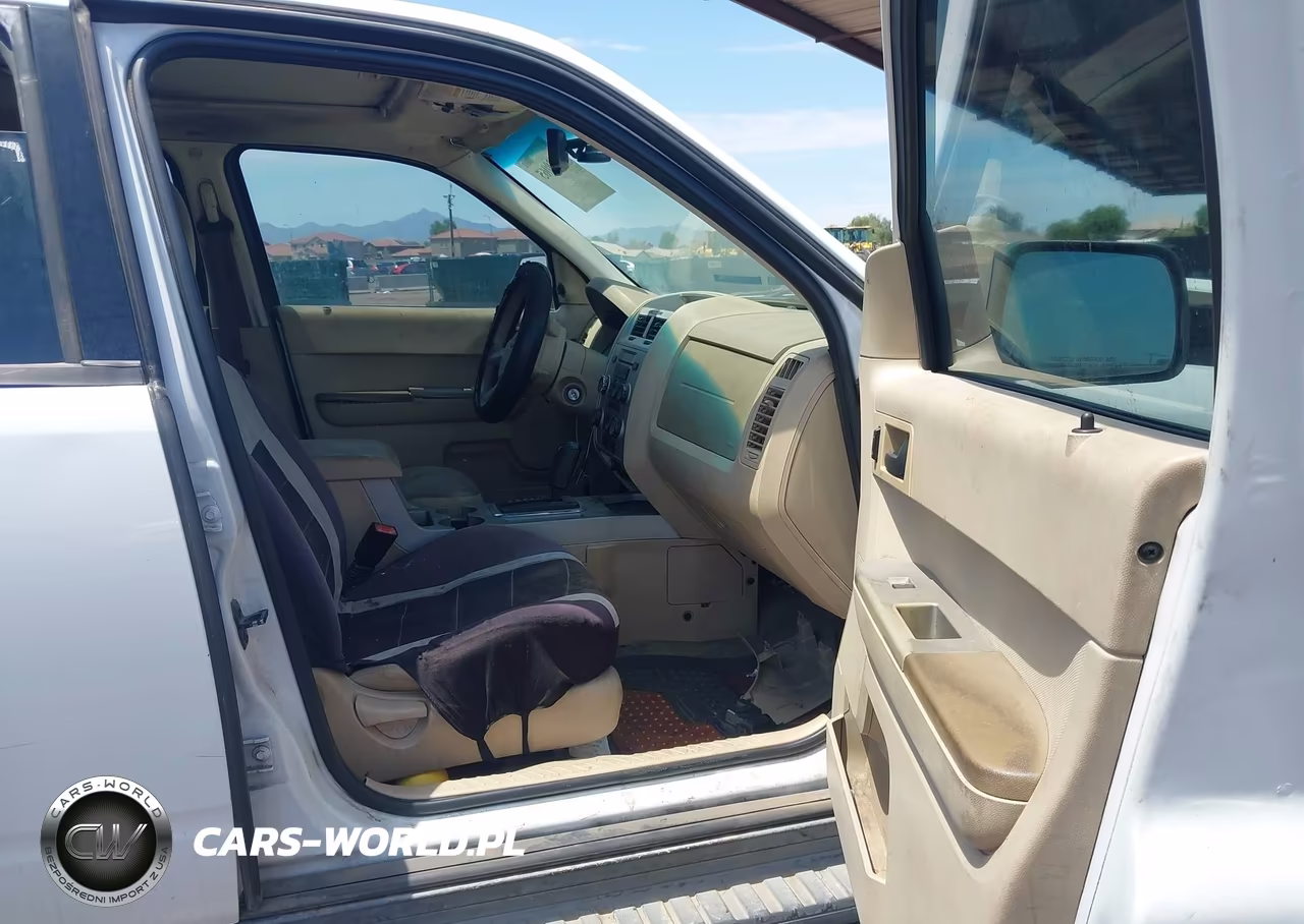 2008 Ford Escape Xlt VIN:1FMCU03118KB91977 - 5