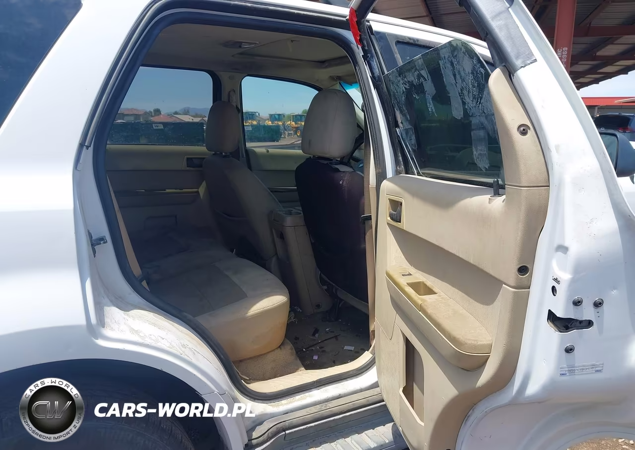 2008 Ford Escape Xlt VIN:1FMCU03118KB91977 - 8