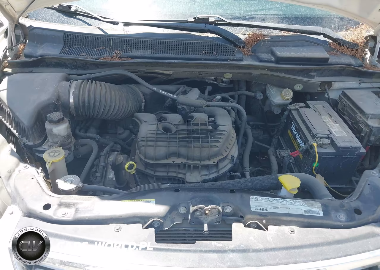 2012 Chrysler Town & Country Touring VIN:2C4RC1BG0CR244773 - 10