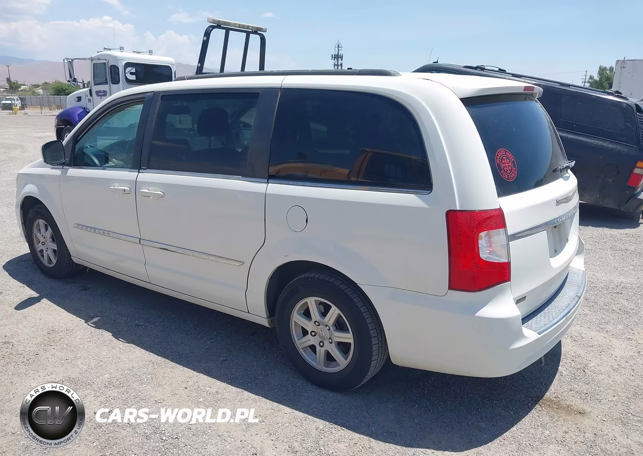 2012 Chrysler Town & Country Touring VIN:2C4RC1BG0CR244773 - 3